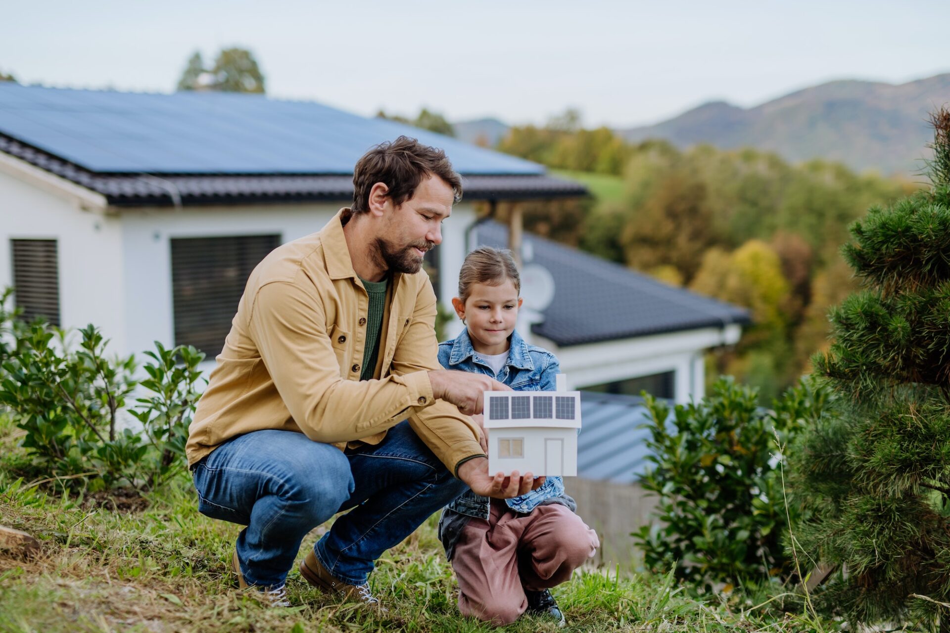 combien de panneaux solaires par 4 personnes