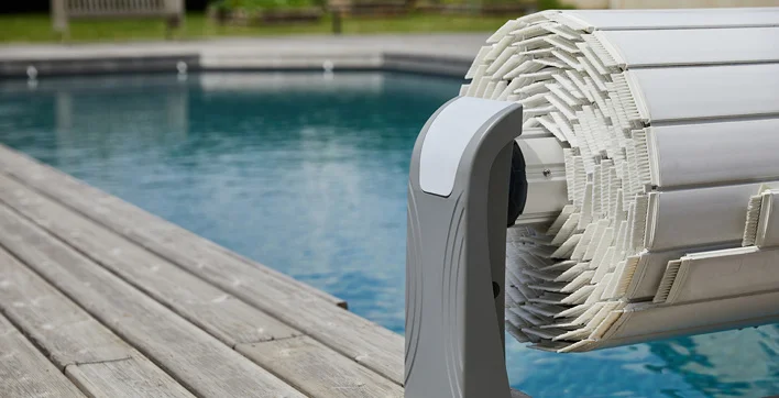 Comment transformer votre volet de piscine en dispositif connecté et automatique